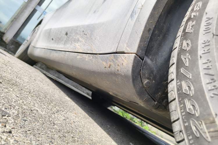 Used Tesla Model Y 2024 Rear-Wheel-Drive Version
