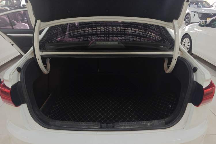 Used Volkswagen Bora 2021 1.5L Automatic Fashionable Smart Connectivity Version
