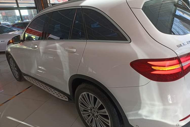 Used Mercedes-Benz GLC 2017 GLC 260 4MATIC Dynamic Edition
