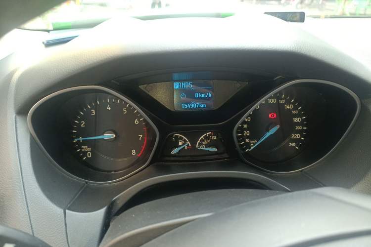 Used Ford Focus 2017 Hatchback 1.6L Automatic Fashion Edition Smart Drive Version
