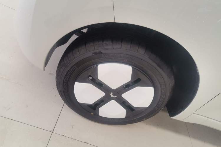 Used Wuling Hongguang MINIEV 2024 3rd Generation 215km Advanced Version
