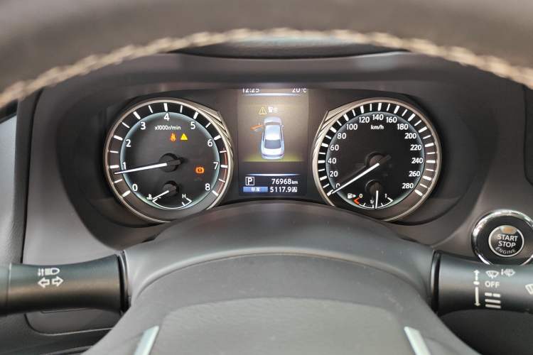 Used Infiniti Q50L 2018 2.0T Enjoyment Version China VI Standard
