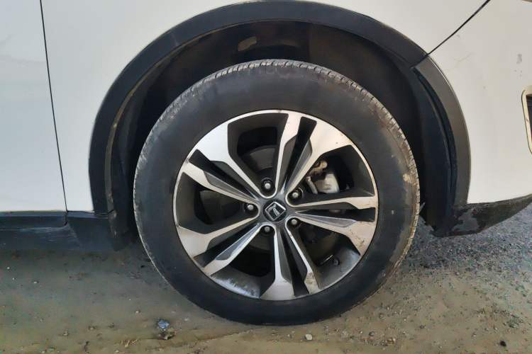 Used Luxgen U6 SUV 2015 1.8T Fashion-Upgraded Model
