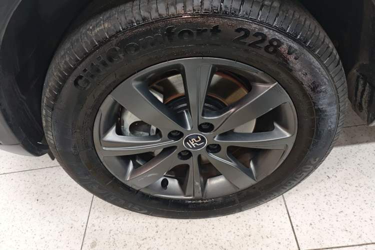 Used BYD Yuan New Energy 2019 EV360 Smart Connect Enjoyment Model
