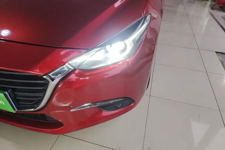 Used Mazda Mazda 3 Axela 2017 Sedan 1.5L Automatic Luxury Model Emission Standard China V
