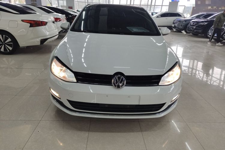 Used Volkswagen Golf 2016 230TSI Automatic Luxury Version
