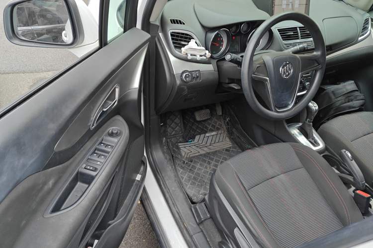 Used Buick Encore 2015 1.4T Automatic Two-Wheel Drive Urban Elite Version