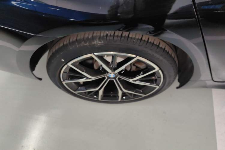 Used BMW 5 Series 2022 Restyled 530Li Luxury Edition M Sport Package
