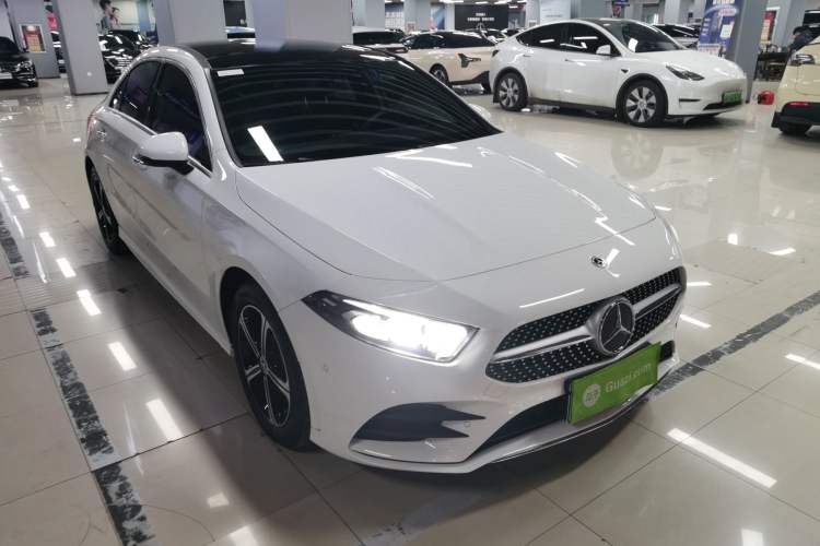 Used Mercedes-Benz A-Class 2022 Revised Version A 200 L Sport Sedan Fashionable Style