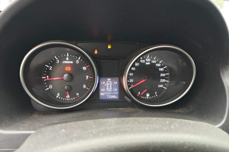 Used Haval H6 2015 Upgraded Model 1.5T Manual Two-Wheel Drive Elite Version