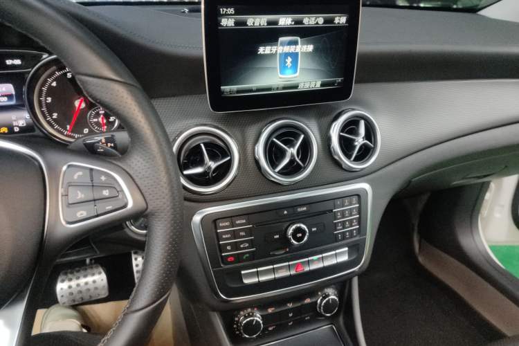 Used Mercedes-Benz GLA 2017 GLA 200 Fashion Model