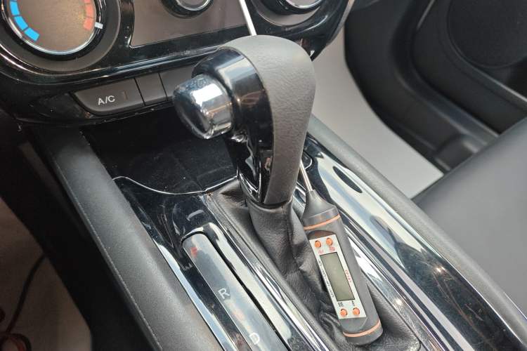 Used Honda Vezel 2015 1.5L CVT two-wheel drive Comfort trim