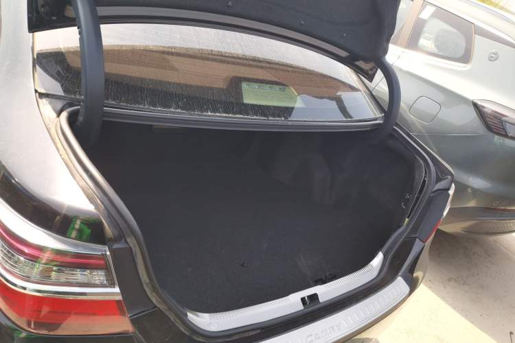 Used Toyota Camry 2015 2.0E Elite Edition
