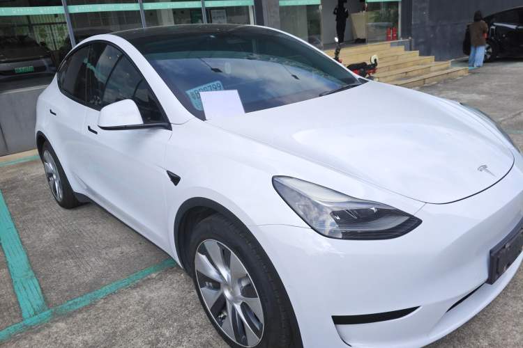 Used Tesla Model Y 2022 Rear-Wheel-Drive Version
