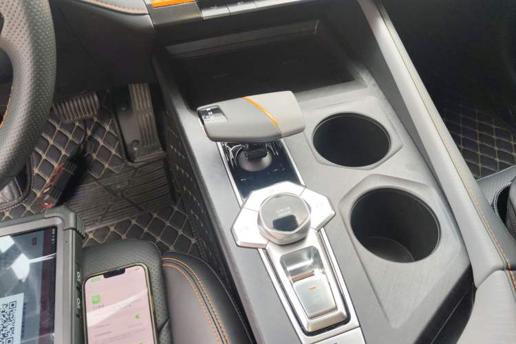 Used Changan UNI-V 2022 1.5T Prestige Version
