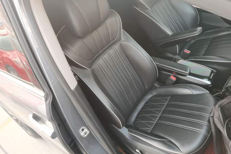 Used Roewe iMAX8 2021 400TGI Supreme Series Lu Zun Edition