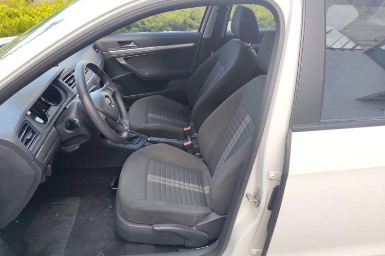 Used Volkswagen Lavida 2019 Lavida Start 1.5L Automatic Trendy Version China VI Standard
