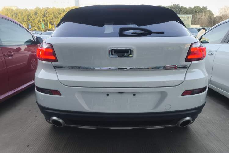 Used Qoros 3 2016 Urban SUV 1.6T Automatic Zhiyue Model