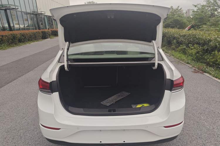 Used Buick GT 2019 15T Dual-Clutch Connected Elite Version China V Standard
