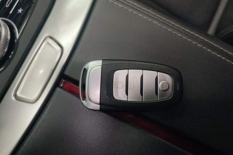 Used Hongqi H9 2022 2.0T Smart Connect Flagship Edition
