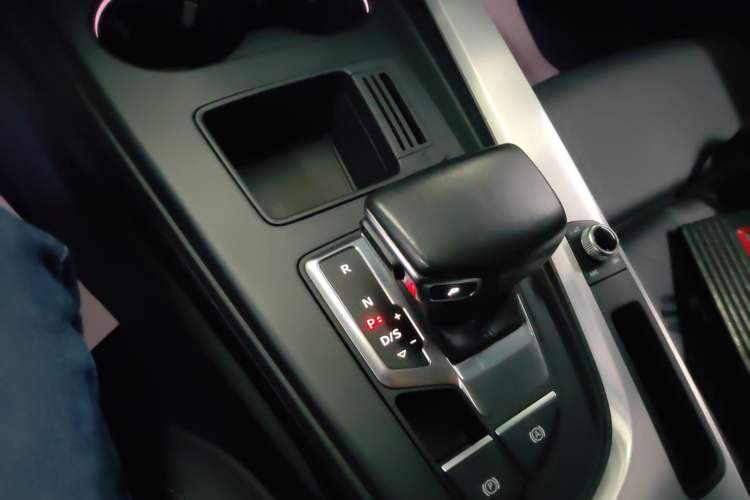 Used Audi A4L 2020 40 TFSI Luxury Dynamic Model
