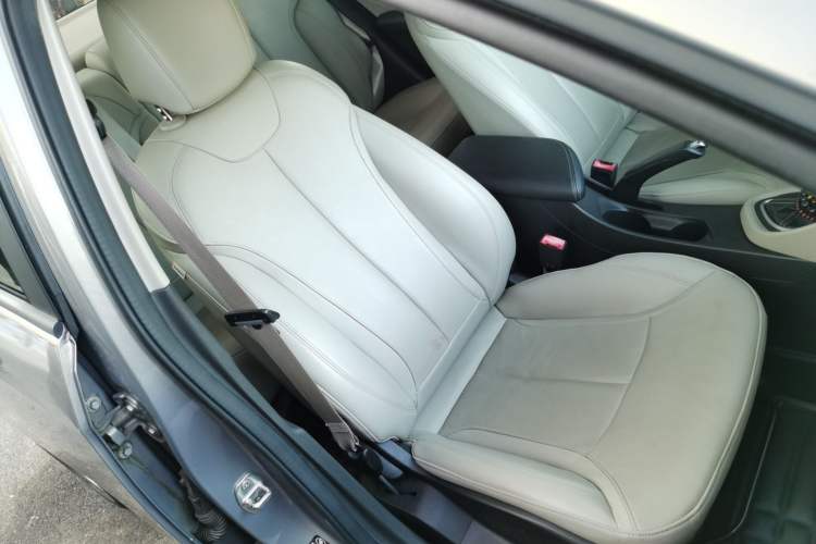 Used Buick GT 2018 15T Dual-Clutch Elite Model China V Standard
