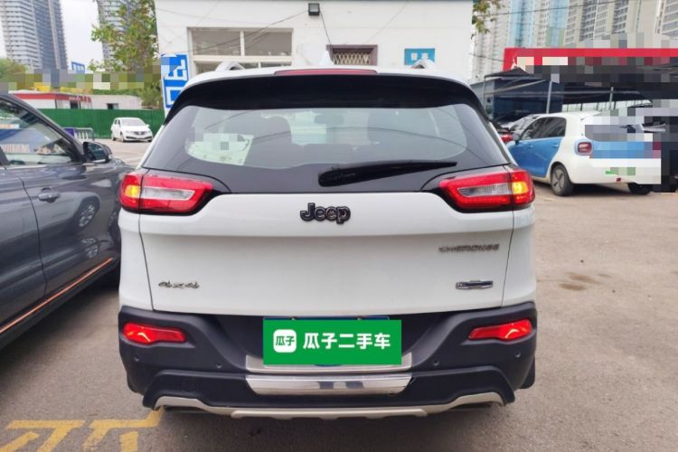 Used  Cherokee 2016 2.4L Leading Edition
