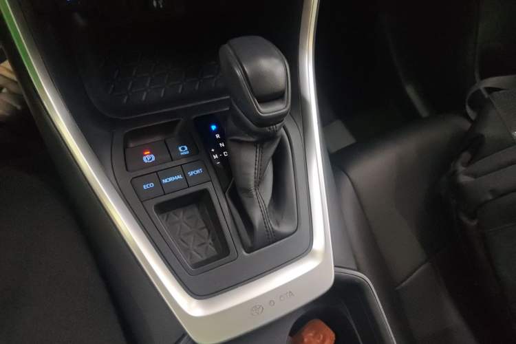 Used Toyota RAV4 2020 2.0L CVT Two-Wheel Drive Fashion Edition