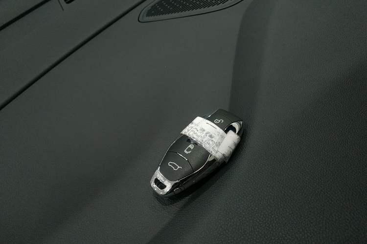 Used Hongqi HQ9 PHEV 2024 2.0T Four-Wheel Drive Business Edition