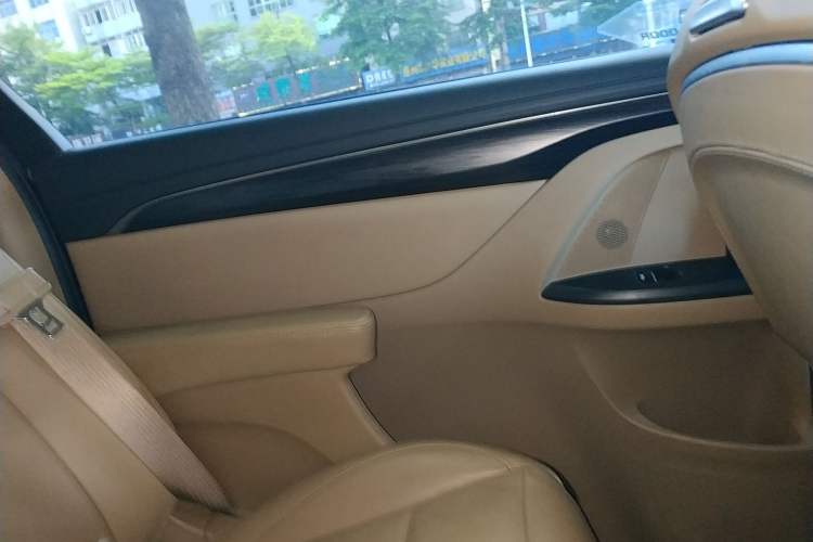 Used Buick GL8 2020 ES Land Cruiser 653T Luxury Model