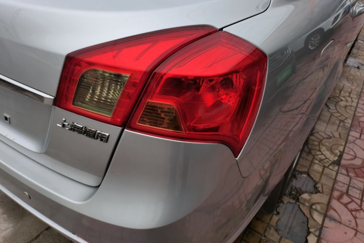 Used Buick Excelle 2013 1.5L Manual Classic Model
