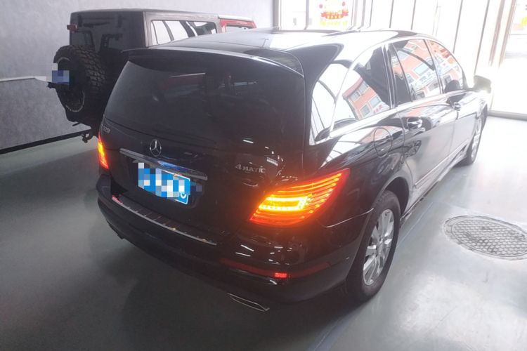 Used Mercedes-Benz R-Class 2014 R 320 4MATIC Business Model