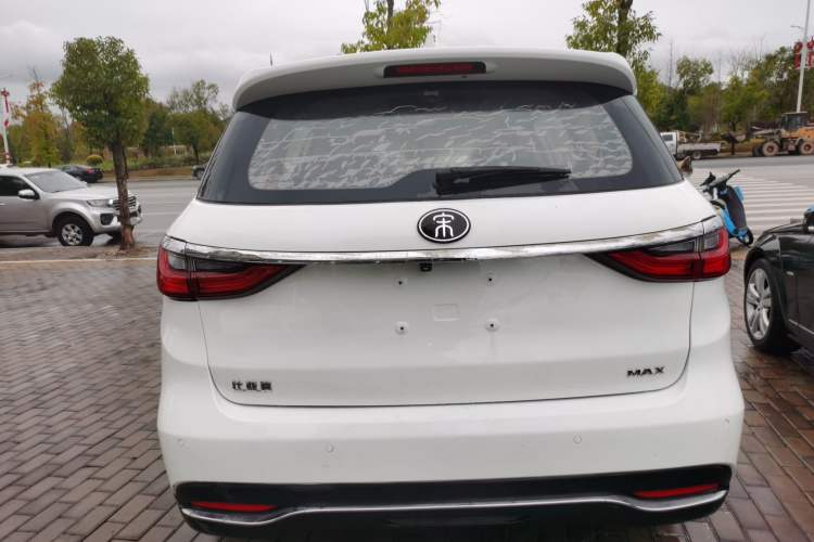 Used BYD Song MAX 2019 1.5T Automatic Smart Connect Ruiyi Sunroof Model 7 Seats China VI Standard
