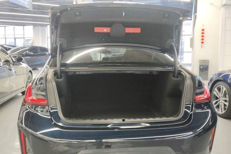 Used BMW 3 Series 2024 325i M Sport Night Edition Package
