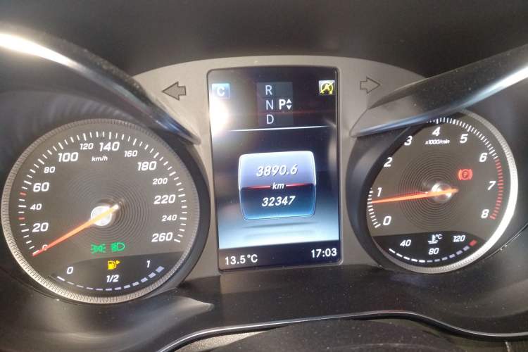 Used Mercedes-Benz GLC 2019 GLC 260 L 4MATIC Dynamic Model
