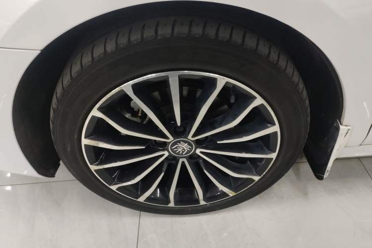 Used BYD Qin PLUS 2021 EV 600KM Flagship Model