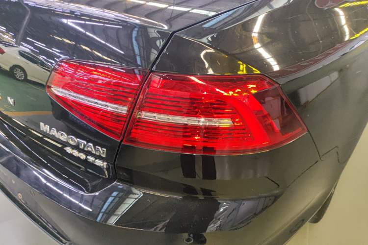 Used Volkswagen Magotan 2019 330TSI DSG Leading Model China VI Standard