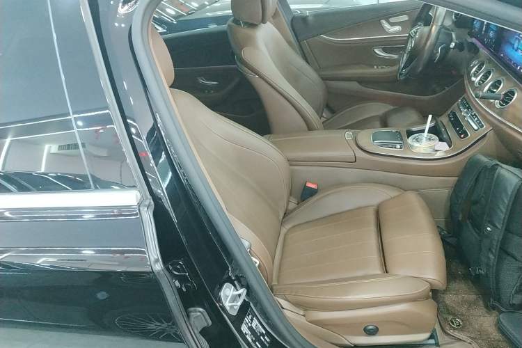 Used Mercedes-Benz E-Class 2023 E 260 L
