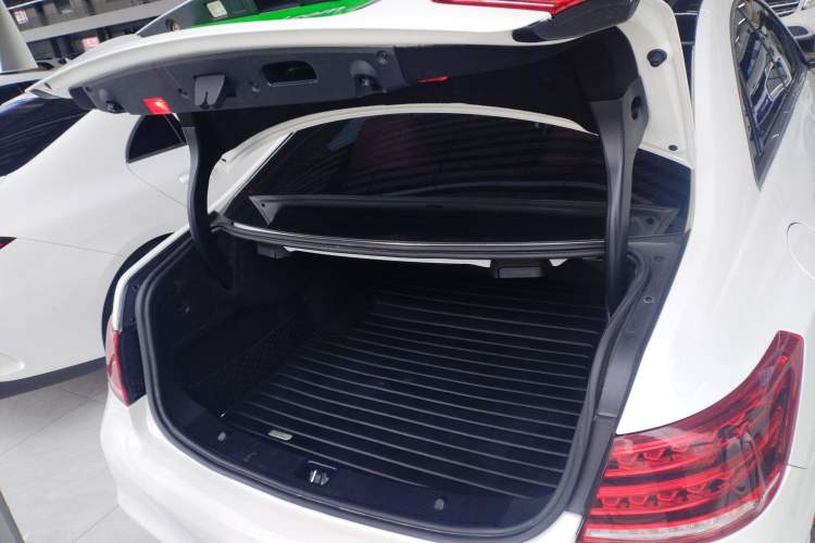 Used Mercedes-Benz E-Class (Import) 2014 E 200 Coupe
