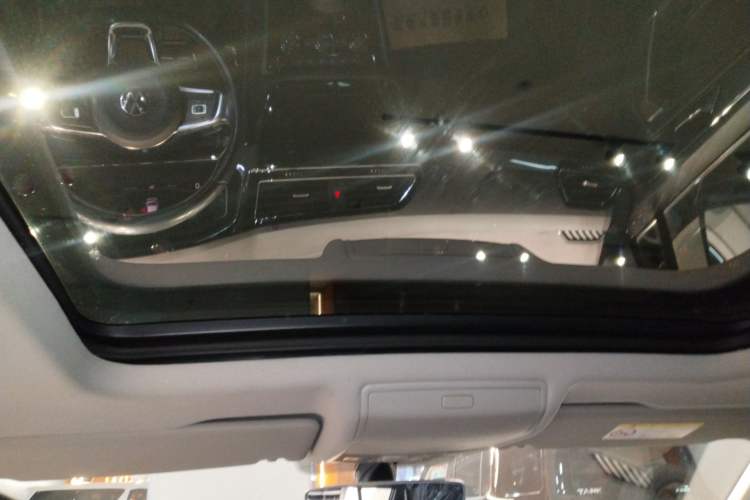 Used Volkswagen Tiguan L 2021 330TSI Automatic Two-Wheel Drive R-Line Enhanced Edition