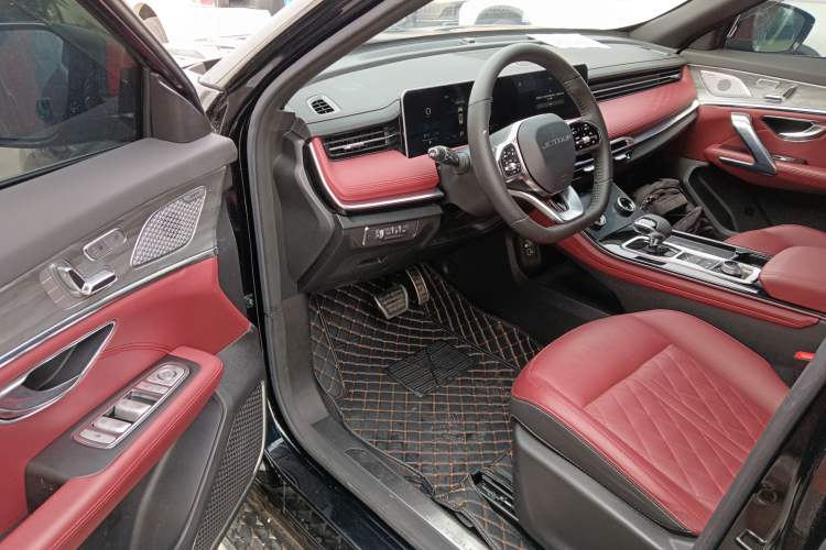 Used JETOUR X70 PLUS 2023 1.6T DCT Stronger PRO 5-Seater