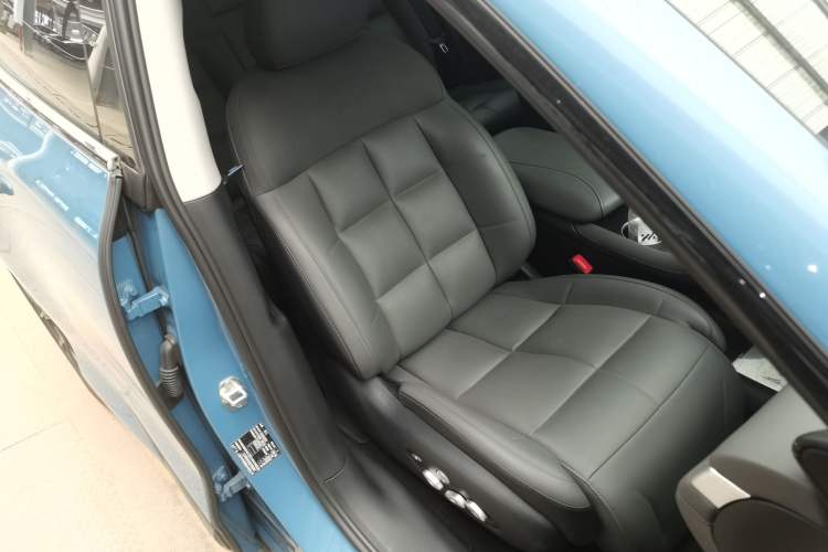 Used  LS6 2025 Ultra-Powerful Lingxi Intelligent Enjoyment Edition
