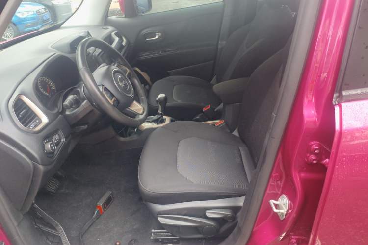 Used  Renegade 2017 180T Automatic Jingneng Edition