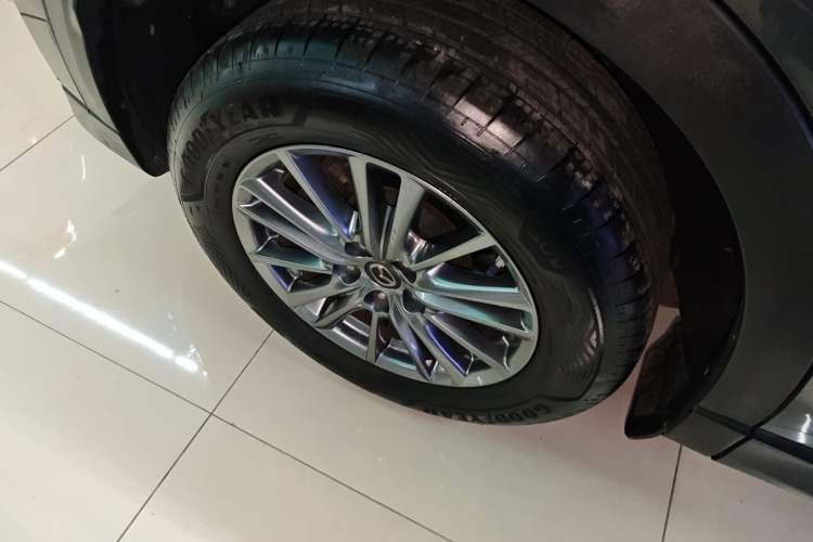 Used Mazda CX-5 2017 2.0L Automatic 2WD ZhiShang Trim China V Standard
