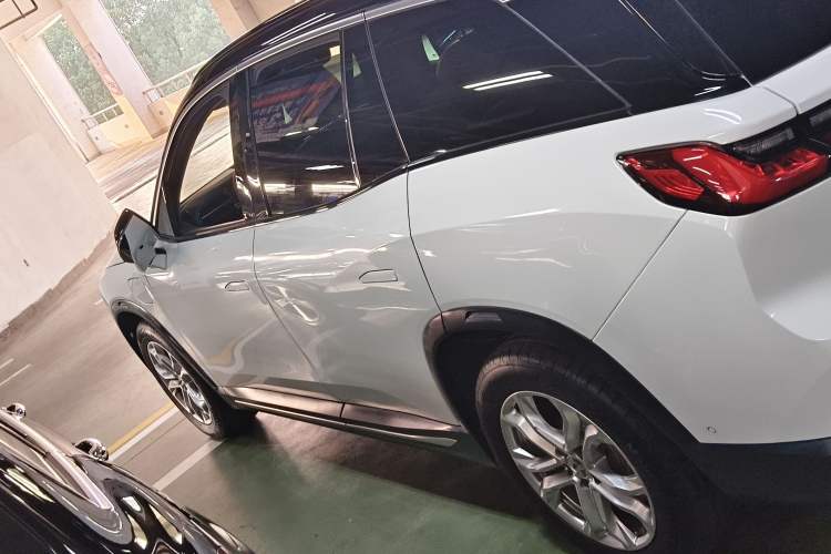 Used Nio ES8 2018 355 km Base Version 6-Seater Edition
