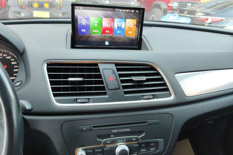 Used Audi Q3 2015 35 TFSI Comfort Model