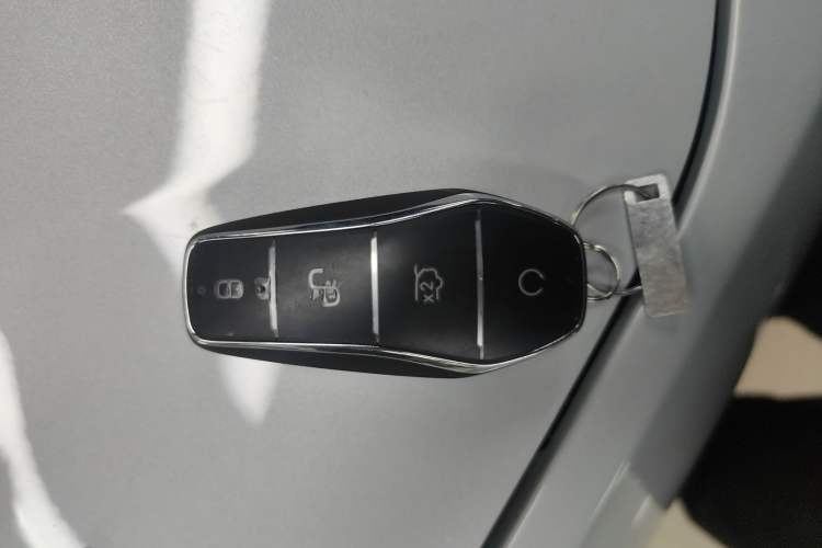 Used BYD Song L EV 2025 Intelligent Driving Version 662 km LiDAR Excellence Edition