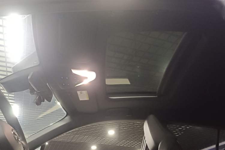 Used Toyota IZOA 2021 2.0L Yidong Edition