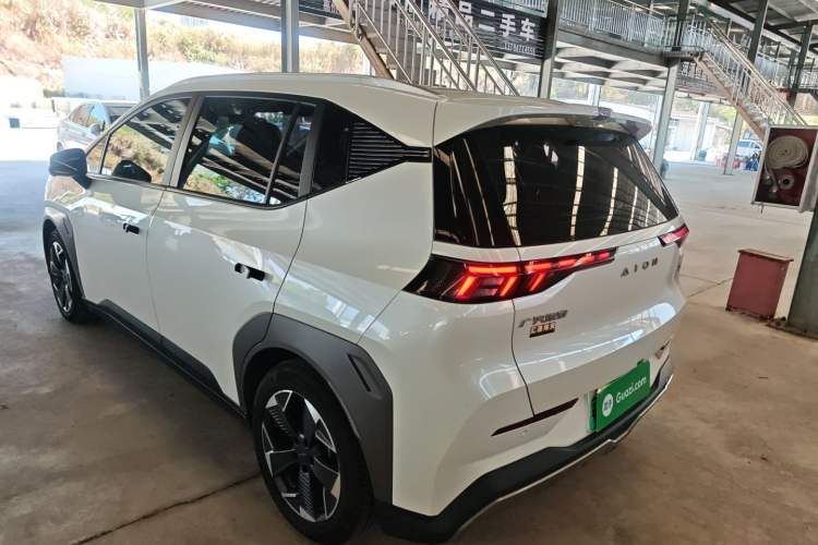 Used AION Y 2022 70 Intelligent Edition Lithium Iron Phosphate
