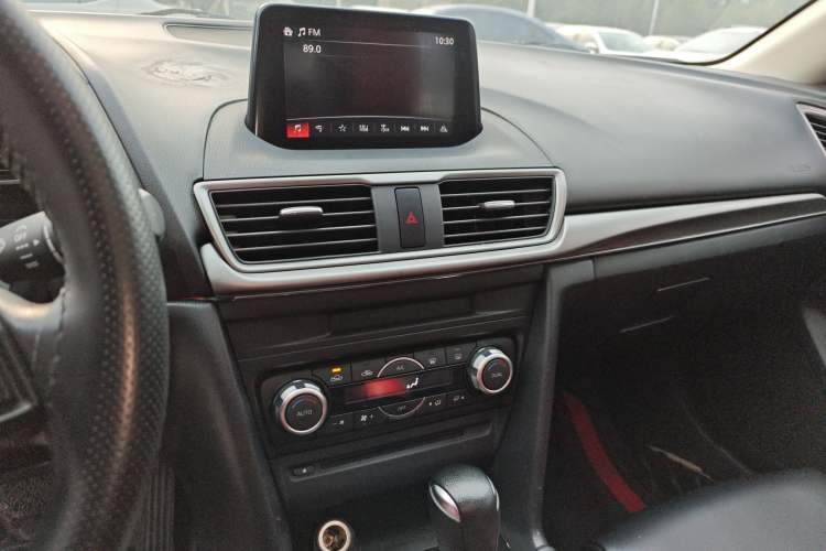 Used Mazda Mazda 3 Axela 2017 Sedan 1.5L Automatic Luxury Model Emission Standard China V